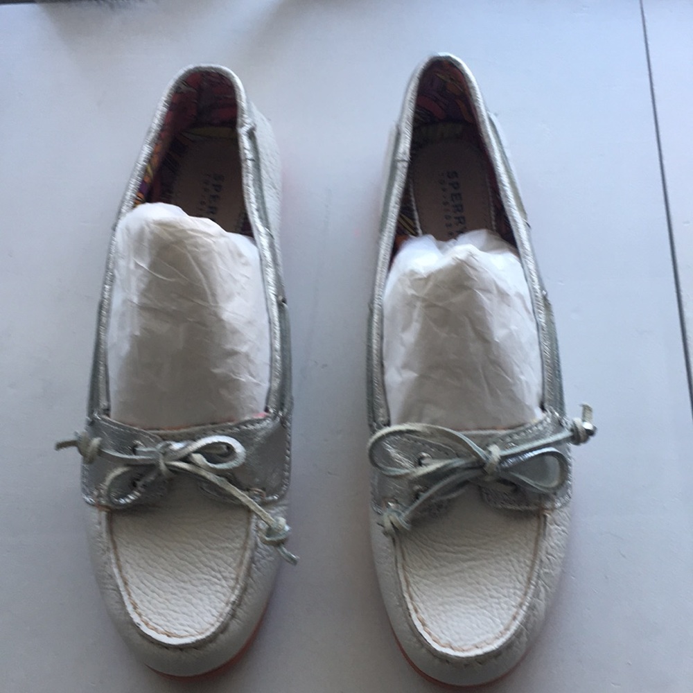 White with Silver Trim Sperry Topsidets
